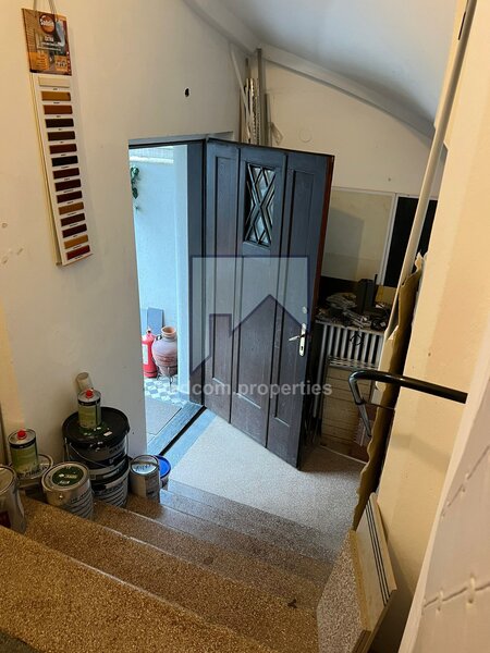 Aviatorilor, Arcul de Triumf, vila interbelica S+P+E+M, 8 camere